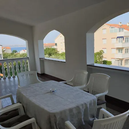 Summertime Apartman 6 * Povljana